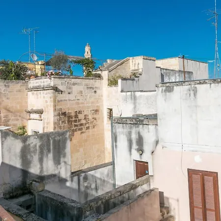 Palazzo Caminanti - 4* 莱切