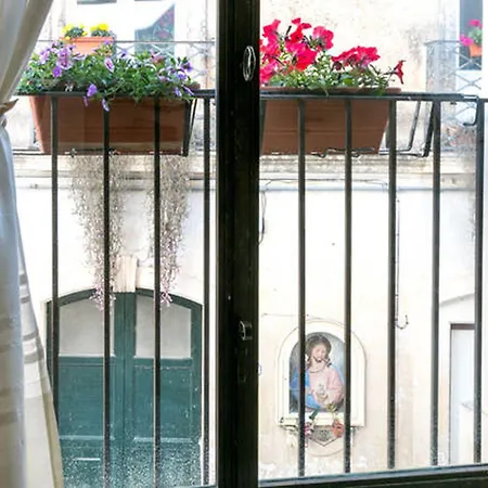 לינה וארוחת בוקר Caminanti 4*